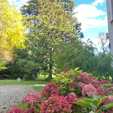 Le Des Grands Arbres Сasa de vacaciones